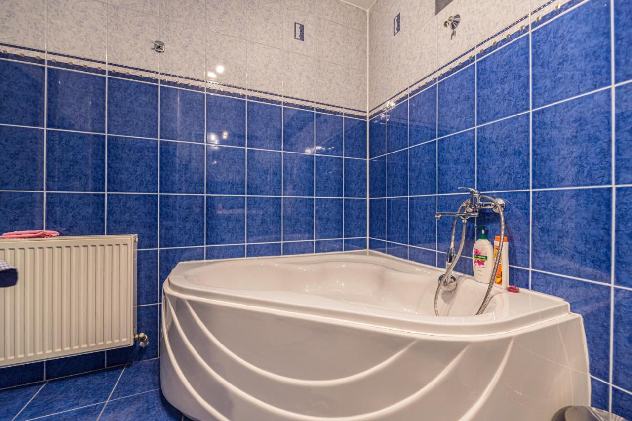 Willa Casa David Săcele Zewnętrze zdjęcie