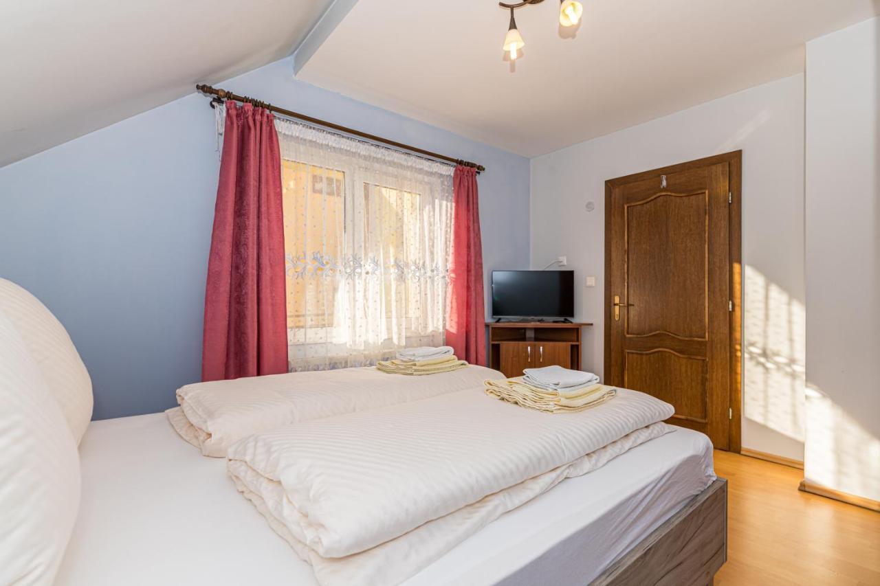Willa Casa David Săcele Zewnętrze zdjęcie