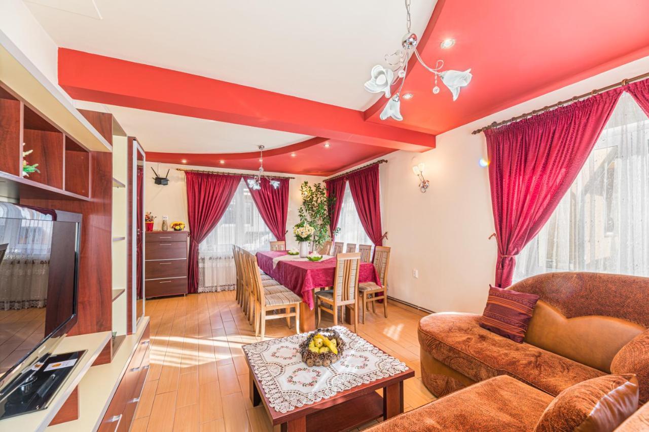 Willa Casa David Săcele Zewnętrze zdjęcie