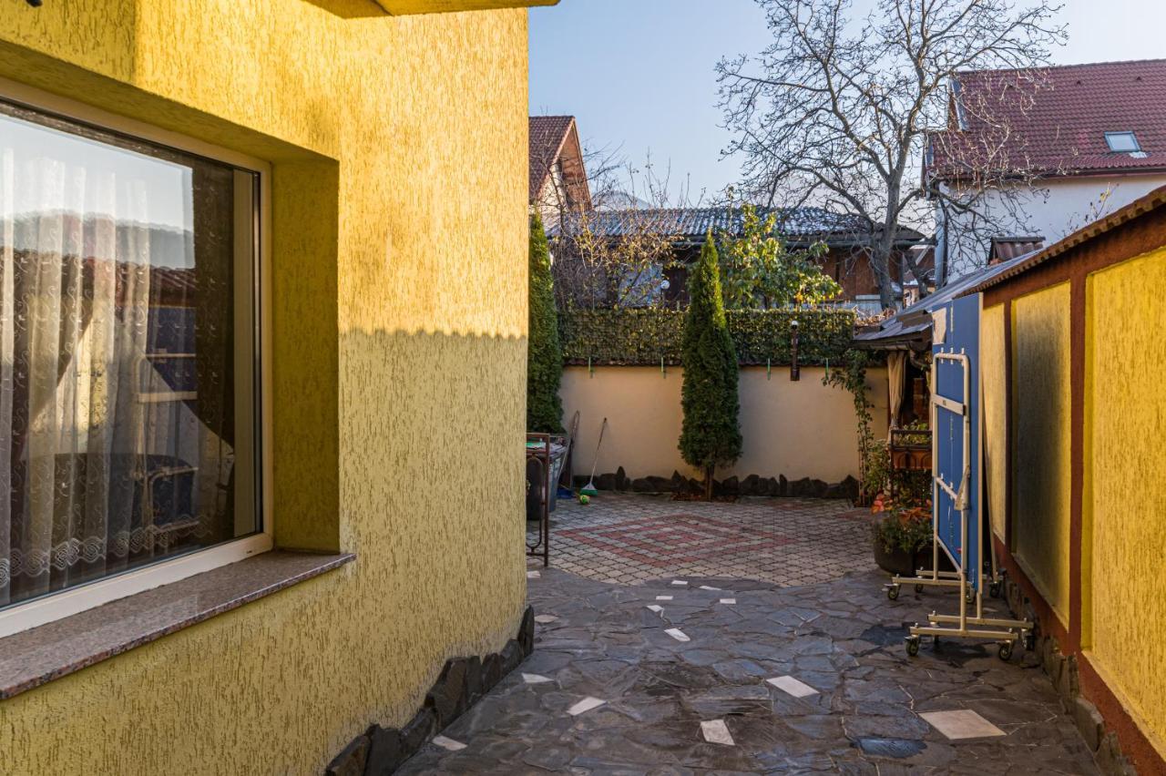 Willa Casa David Săcele Zewnętrze zdjęcie